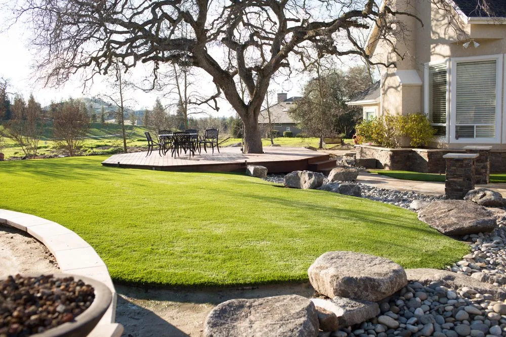 Custom outdoor landscaping in Fresno, CA - Synthetic Grass Warehouse - Fresno