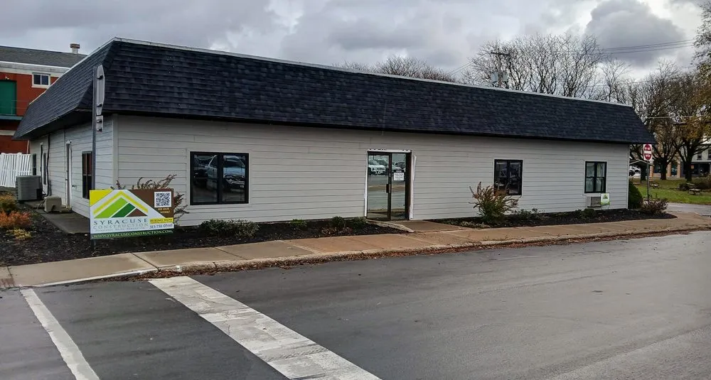 Affordable landscaping services for outdoor upgrades in East Syracuse, NY by Syracuse Lightscapes