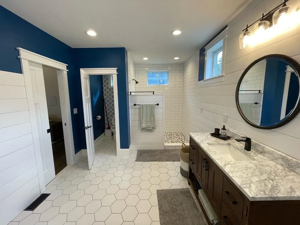 Top-rated yard maintenance for year-round maintenance in East Syracuse, NY by Syracuse Lightscapes