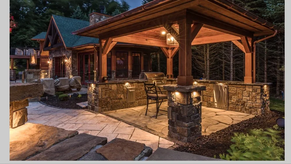 Trusted lawn care service for beautiful yards across East Syracuse, NY - Syracuse Lightscapes