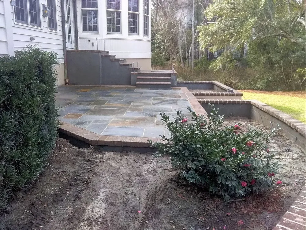 Custom outdoor landscaping experts serving Goose Creek, SC - Syrjala Masonry & Hardscape