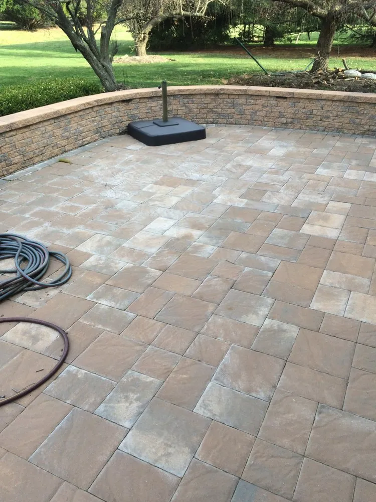 Local lawn care service in Bensalem, PA by Syron