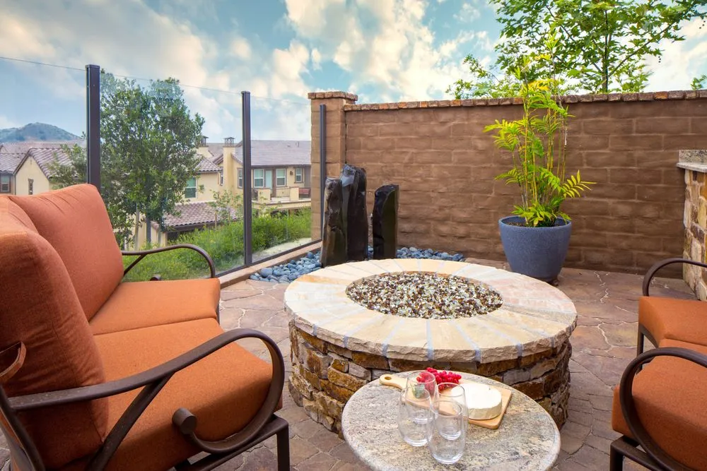 Reliable yard cleanup service for year-round maintenance across San Rafael, CA - System Pavers