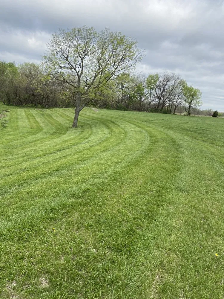 Custom landscape design in Independence, MO by SYY Lawn Care
