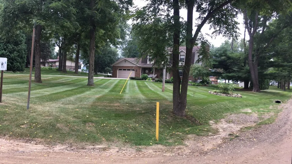 Custom outdoor landscaping in Fenton, MI by T & C Lawn Care
