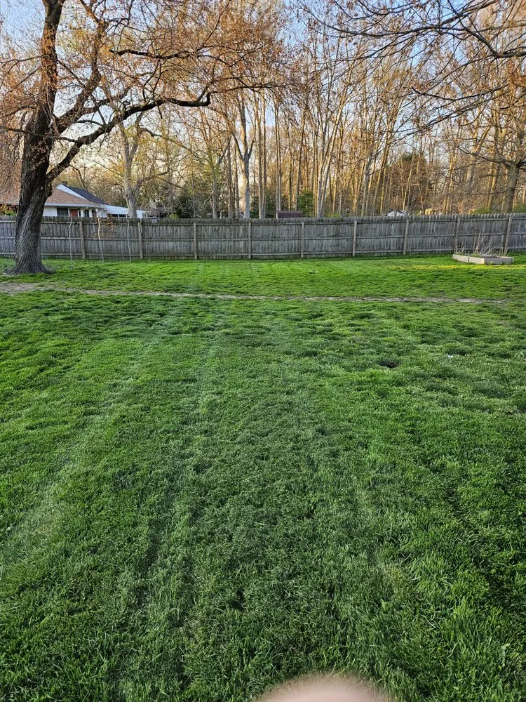 Local garden landscaping in Boardman, OH by T & D Lawncare