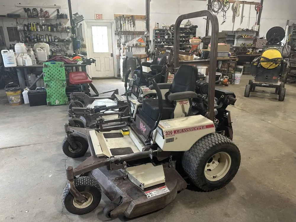 Professional yard maintenance in Henderson, KY - T & H Lawn Care