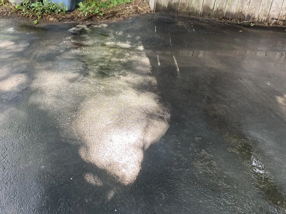 Custom outdoor landscaping in Pittsburgh, PA - T & H Paving