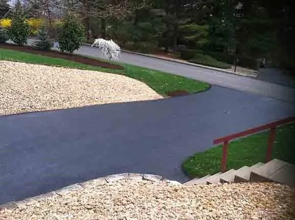 Top-rated lawn care service experts serving Pittsburgh, PA - T & H Paving