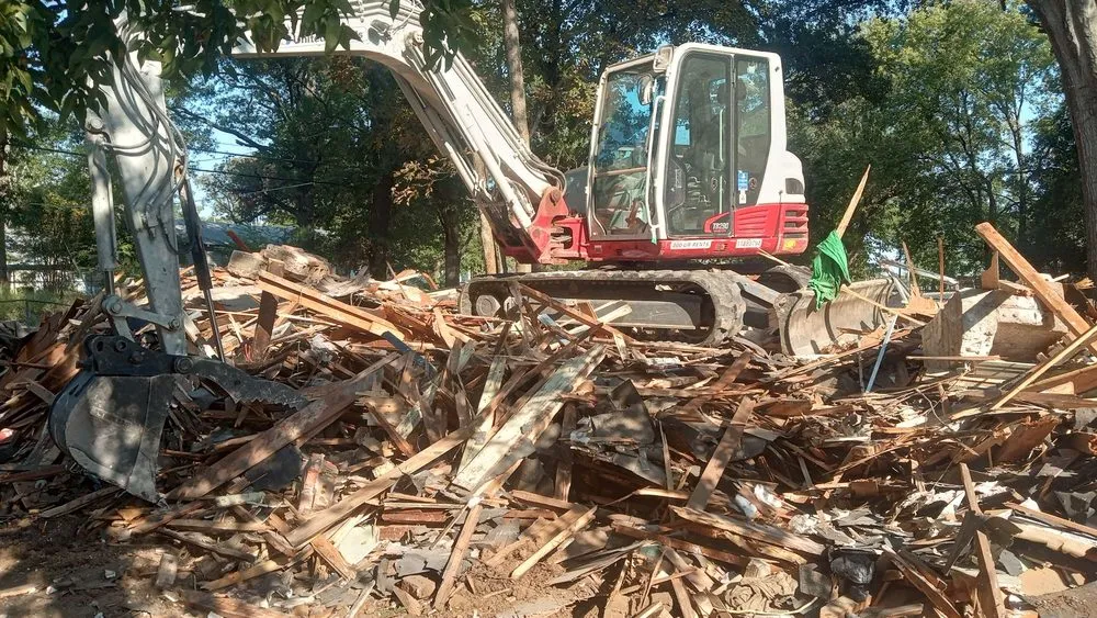 Expert landscaping services for outdoor upgrades in Haughton, LA by T & J Land Solution