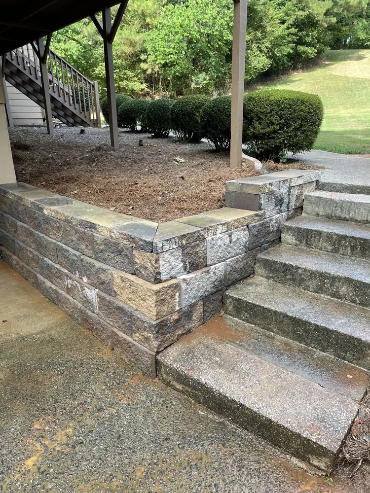 Reliable yard maintenance in Canton, GA - T & J Landscaping and Design