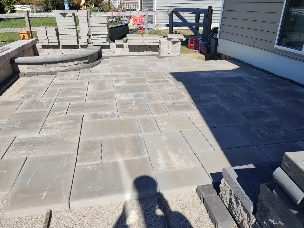 Custom outdoor landscaping in Hartford, OH by T & N Lindsay's Landscaping