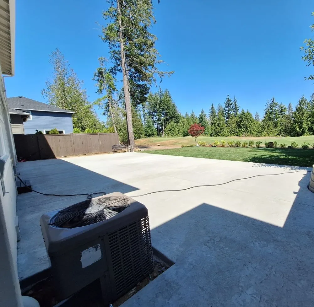 Local outdoor landscaping for residential properties across Bremerton, WA - T & R Handyman