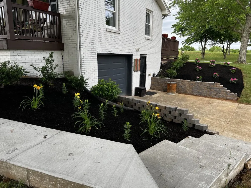 Trusted garden landscaping in Hendersonville, TN by T & R landscapes
