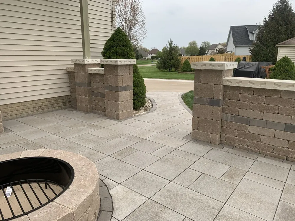 Professional landscaping services in Lorain, OH - T & S Contractors