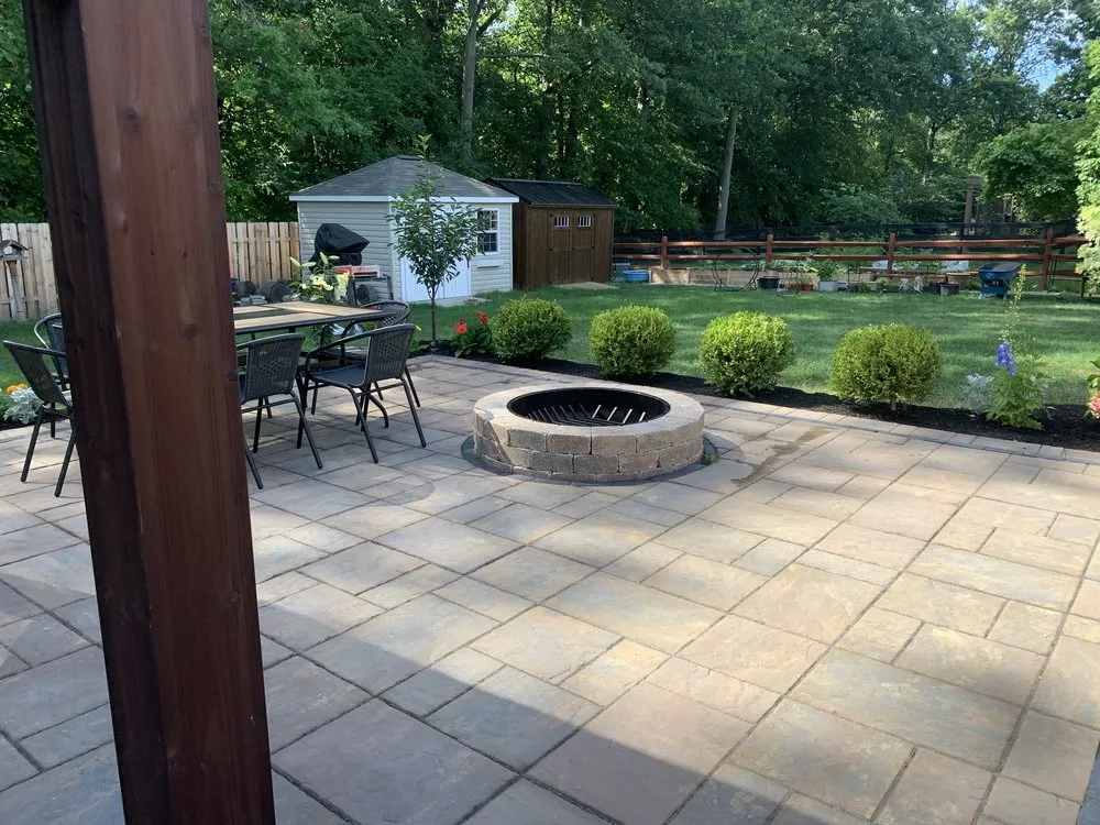 Local outdoor landscaping in Lorain, OH by T & S Contractors