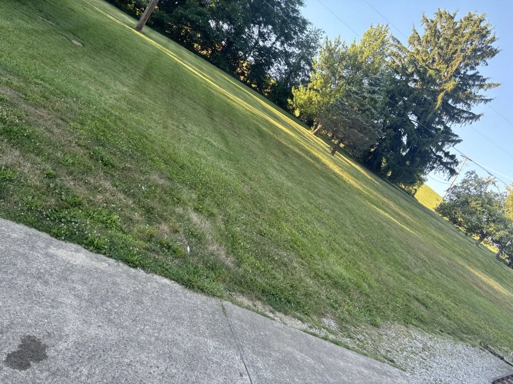 Top-rated lawn care service in Zanesville, OH - T & S Services