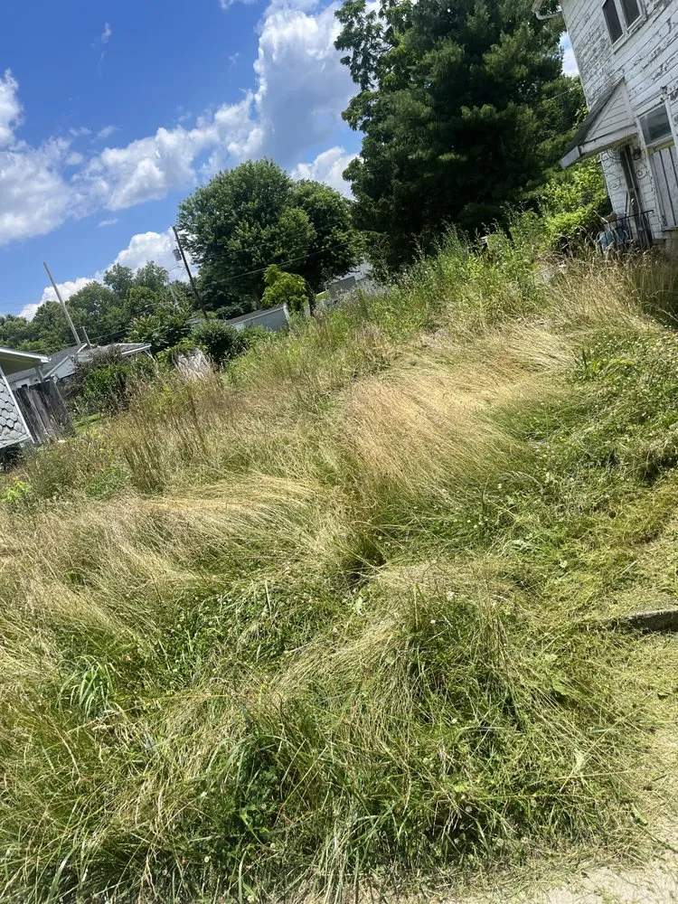 Custom garden landscaping for outdoor upgrades in Zanesville, OH by T & S Services