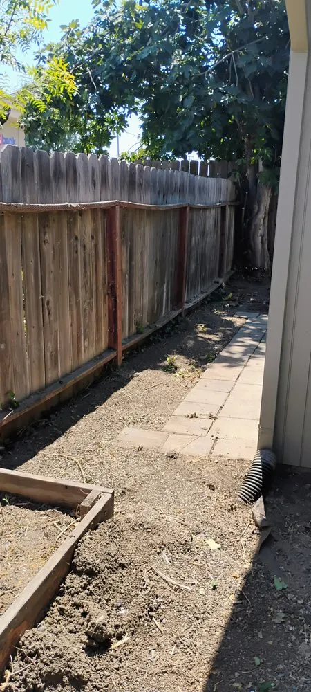 Local garden landscaping experts serving Hollister, CA - T & T Junk Removal & Yard Cleanups