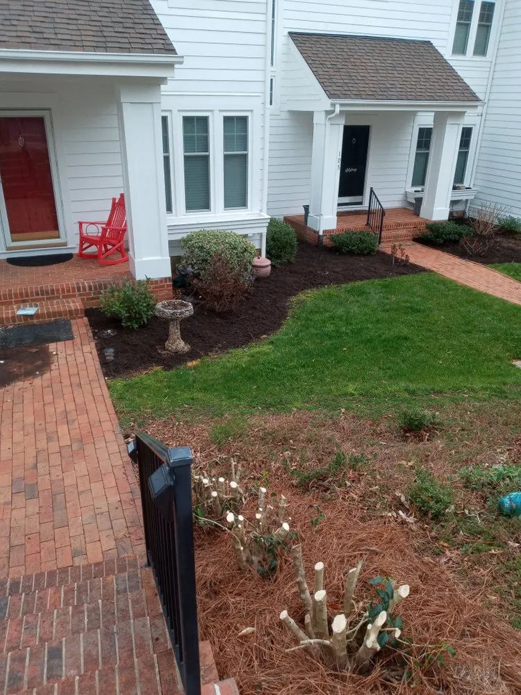 Professional outdoor landscaping experts serving Knightdale, NC - T & T Landscaping