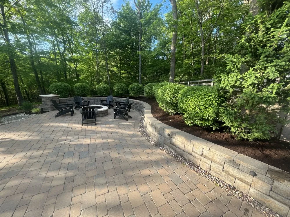 Custom landscaping services in Trenton, OH by T & T Lawn Care