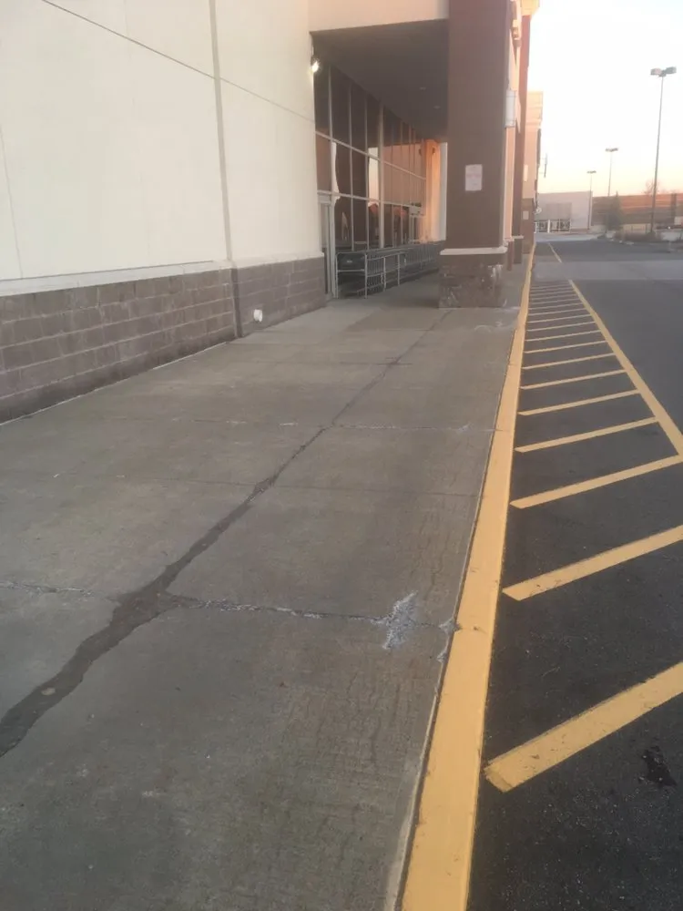 Professional outdoor landscaping for homes in Bangor, ME by T & T Property Services