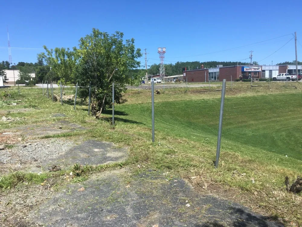 Affordable landscaping services experts serving Bangor, ME - T & T Property Services