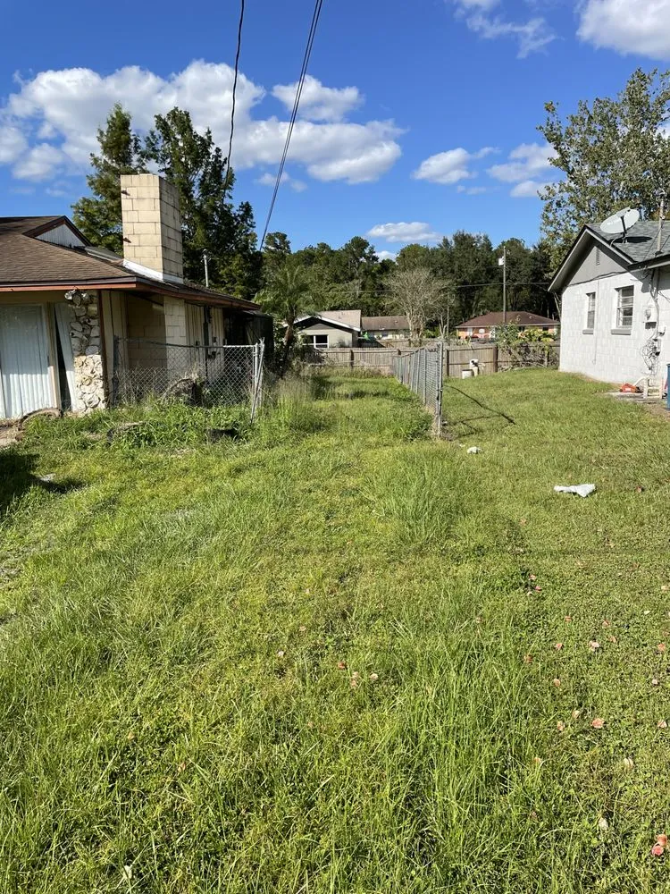 Local outdoor landscaping experts serving Oviedo, FL - T & W Lawn Care