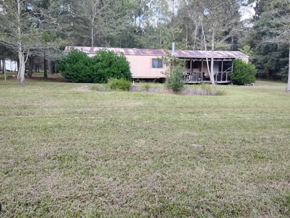 Affordable landscape design in Gulfport, MS - T And A Working Miracles Lawn Care