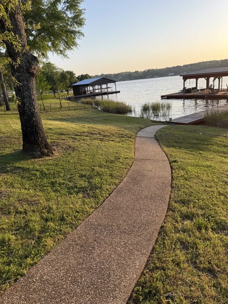 Local yard maintenance in Gladewater, TX by T and C lawn care