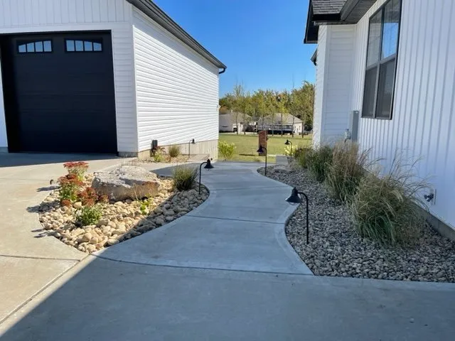 Affordable landscape design in Ellisville, MO - T and T Lawn Care