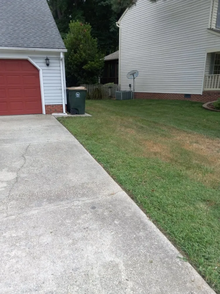 Local lawn care service in Hampton, VA - T And Wingate Lawncare