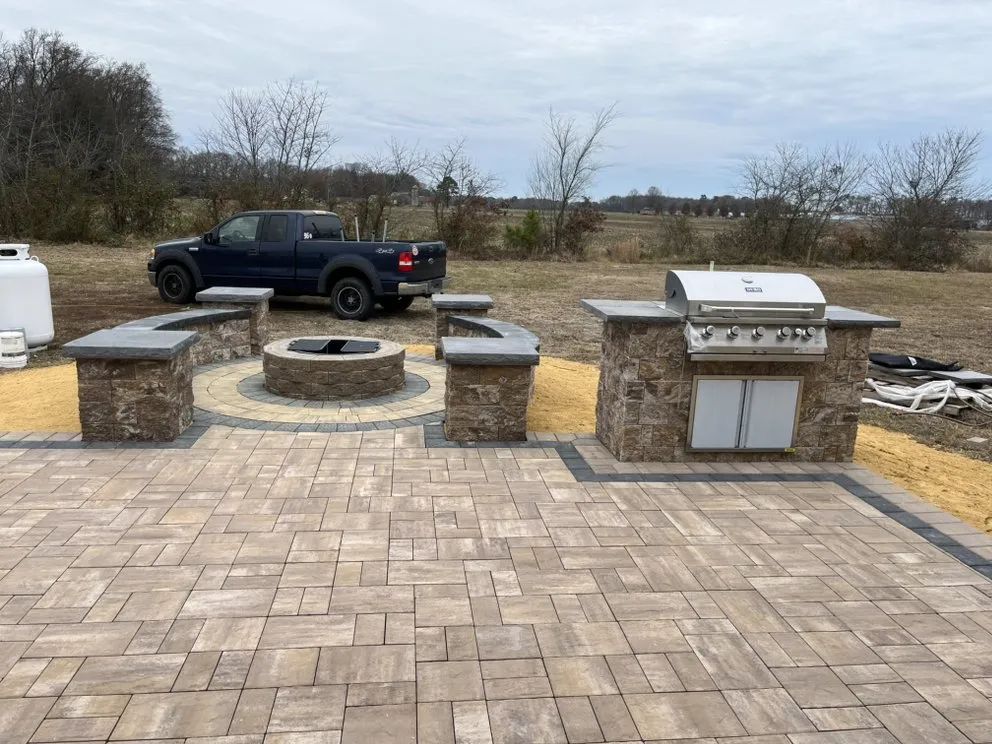 Expert lawn mowing service in Georgetown, DE by T Cruz Landscaping