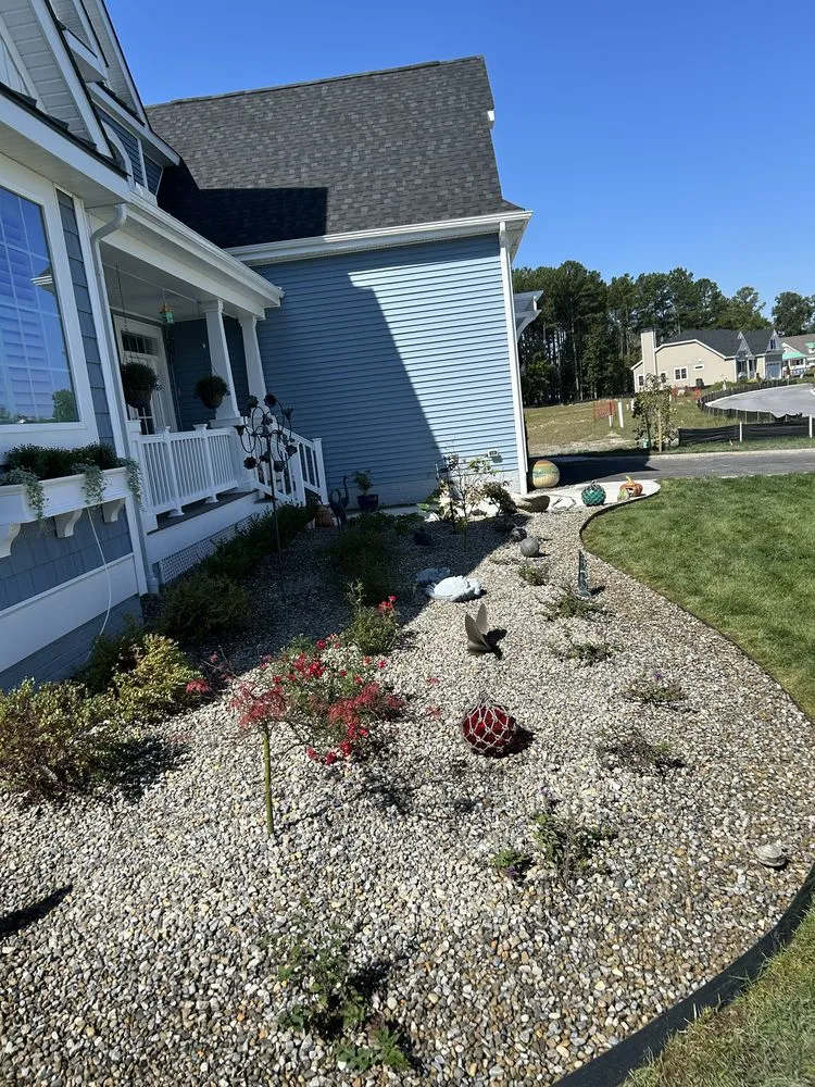 Custom residential landscaping for residential properties in Georgetown, DE by T Cruz Landscaping