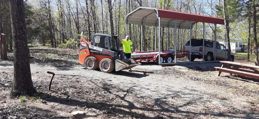 Top-rated yard maintenance in Hillsboro, MO by T. Glass Lawn Care