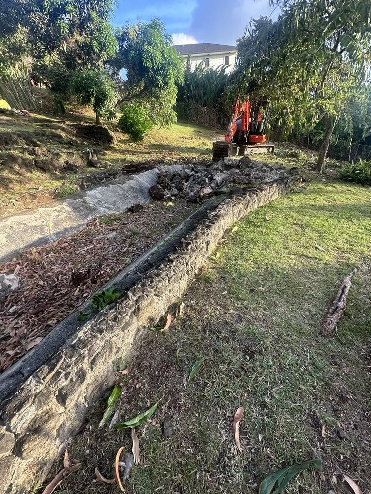 Professional outdoor landscaping in Urban Honolulu, HI by T Handyman Services