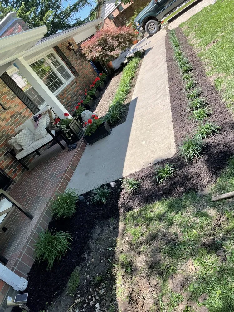 Trusted yard maintenance for beautiful yards across Columbia, MO - T Jones Builders & Landscaping
