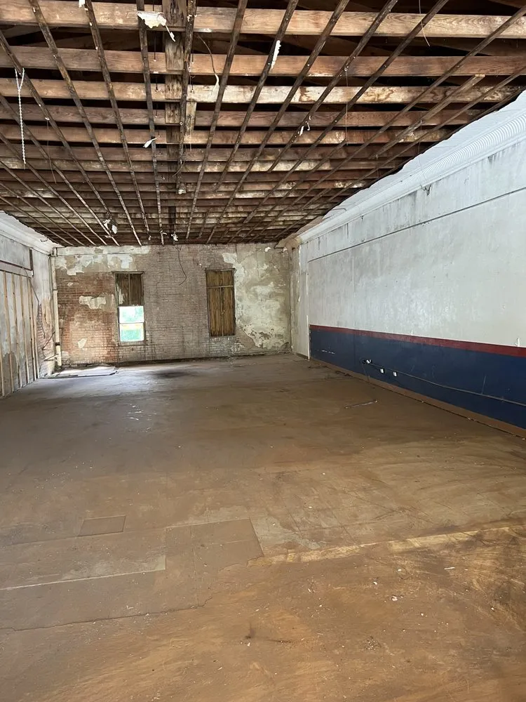 Expert yard cleanup service in Waxahachie, TX by T M F outdoor demolition and construction