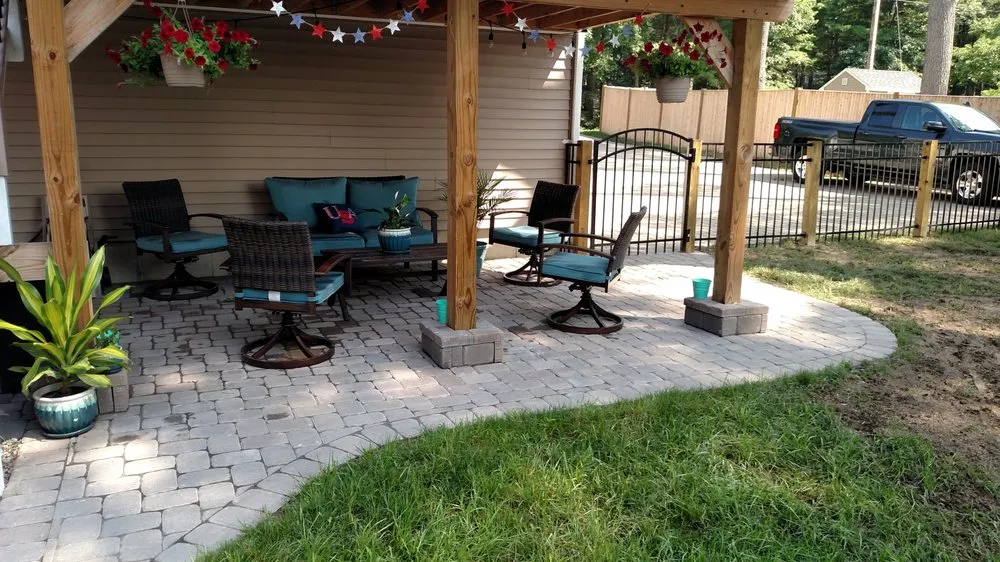 Expert garden landscaping for outdoor upgrades across Seekonk, MA - T. Moreshead Landscaping