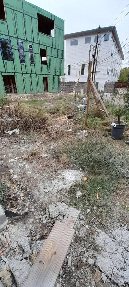 Top-rated landscaping services in Dallas, TX - T N T Junk Removal