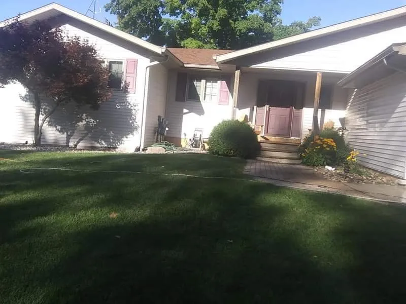 Custom residential landscaping experts serving Harrison, MI - T N T Lawn Maintenance And Housekeeping