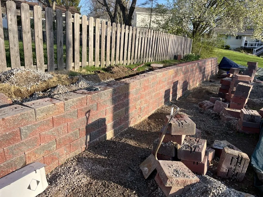 Professional lawn care service experts serving Richmond Heights, MO - T R Scapes Lawn and Landscaping