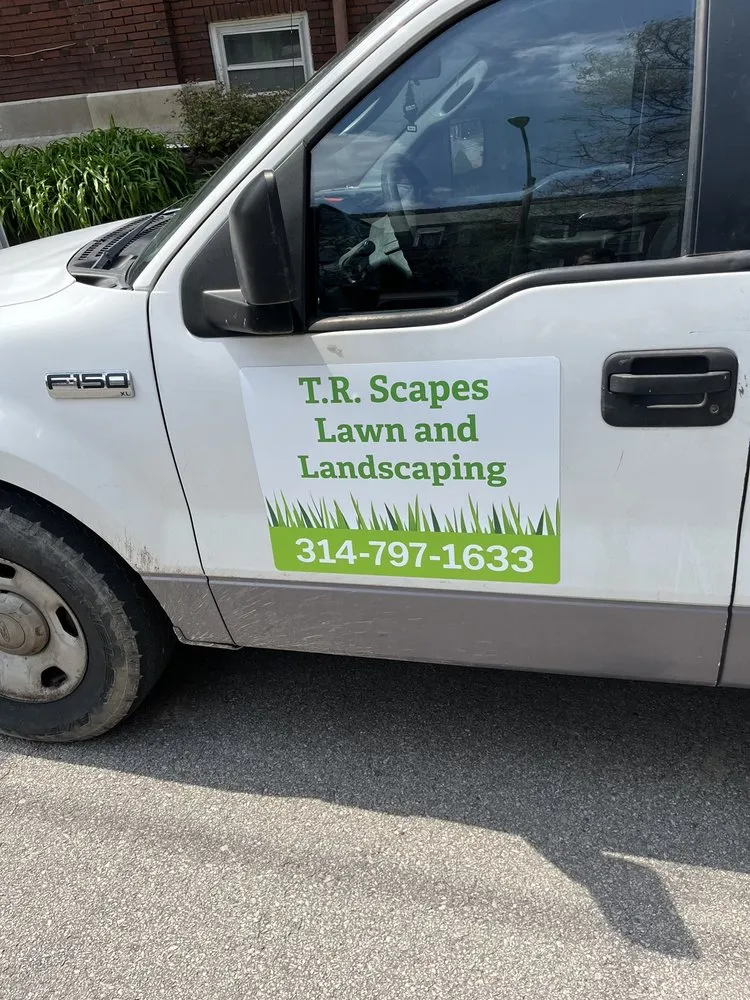 Custom yard maintenance in Richmond Heights, MO by T R Scapes Lawn and Landscaping