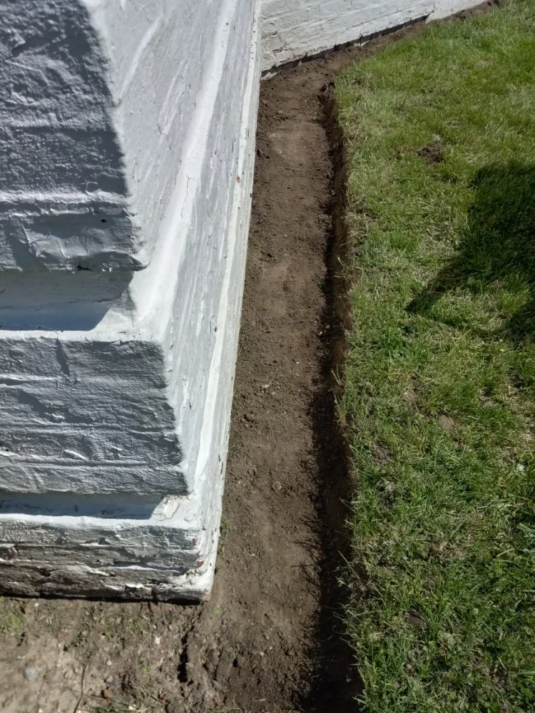 Professional garden landscaping in Danville, IL by T Real Landscaping