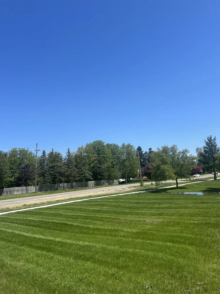 Trusted yard maintenance for outdoor upgrades across Flint, MI - T Wright’s Lawncare