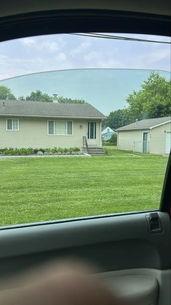 Affordable residential landscaping for year-round maintenance in Flint, MI by T Wright’s Lawncare