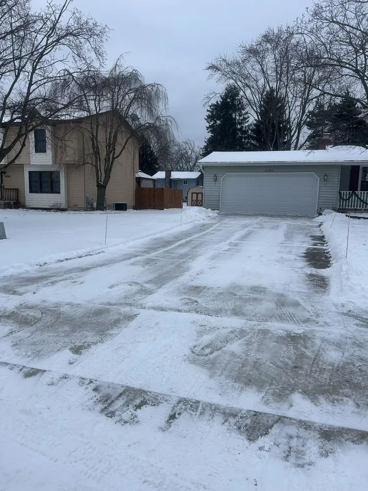 Affordable outdoor landscaping experts serving Flint, MI - T Wright’s Lawncare