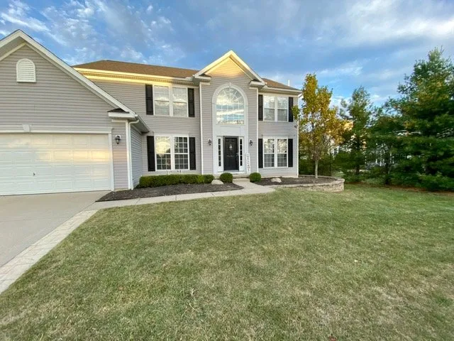 Professional residential landscaping for beautiful yards across Barberton, OH - T2 Design Lawn and Landscape