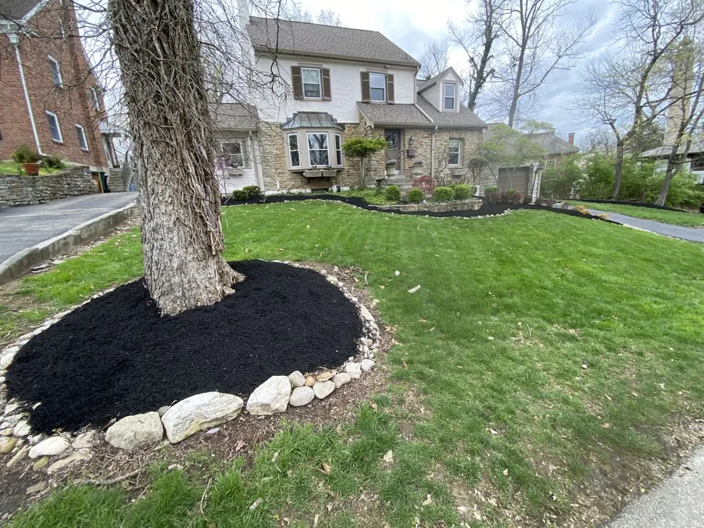 Professional outdoor landscaping experts serving Cincinnati, OH - T2B Lawn Care