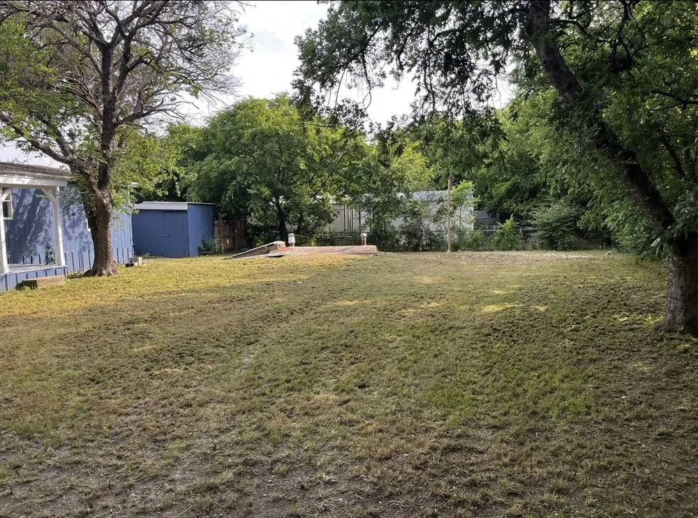 Top-rated residential landscaping in Granbury, TX - T&A Exterior Services